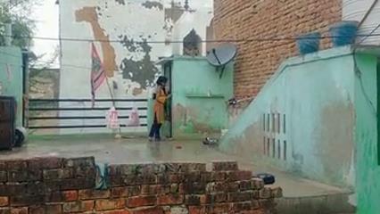 বাসা মালিক বেটির নুড ছবি